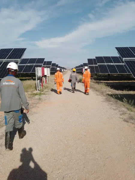 Picture of 18-parque-solar-fotovoltaico-caraculo-angola.webp