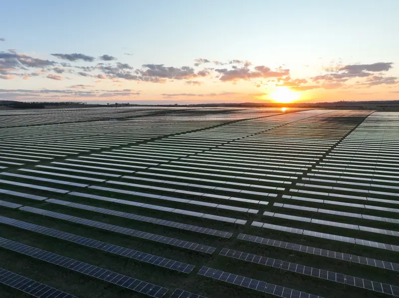 Picture of 19-parque-solar-fotovoltaico-new-england-australia.webp