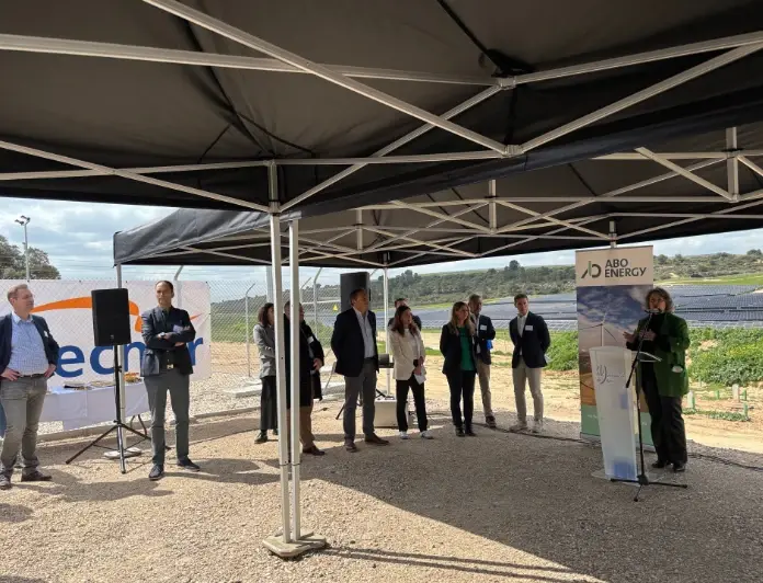Foto de Inauguración del Parque Fotovoltaico Valdezorita